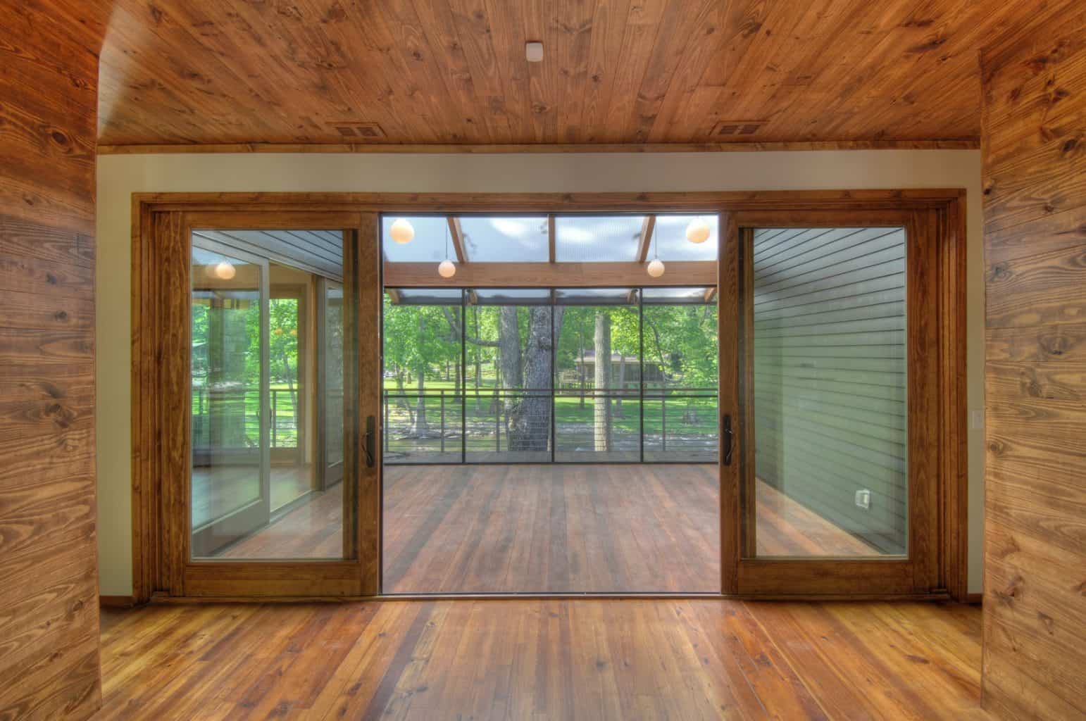 Tellico-Sliding-Doors