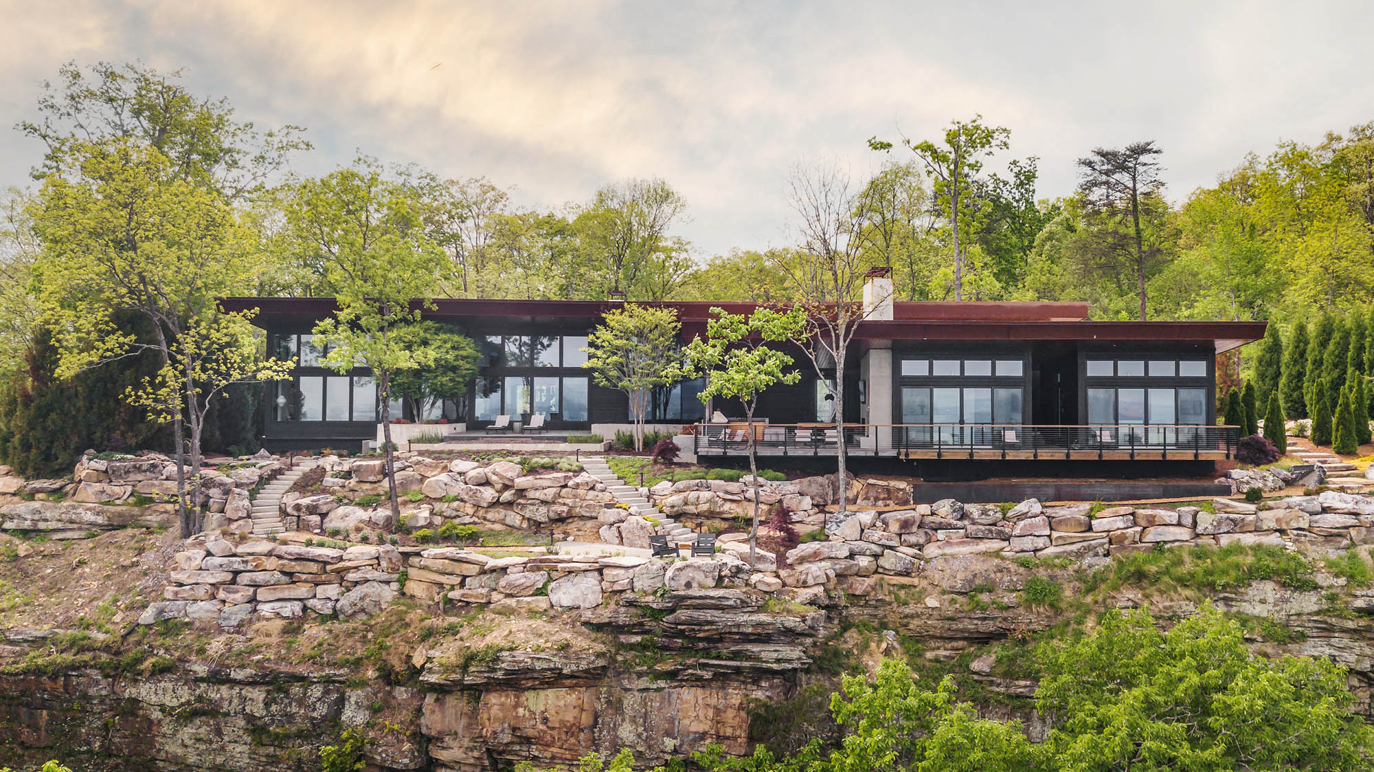 Elder-Mt-House_Exterior-Update_Back-Aerial-1_HK_by-161-Photography